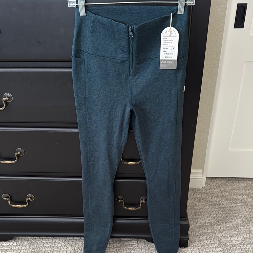 Vuori Deep Teal Leggings